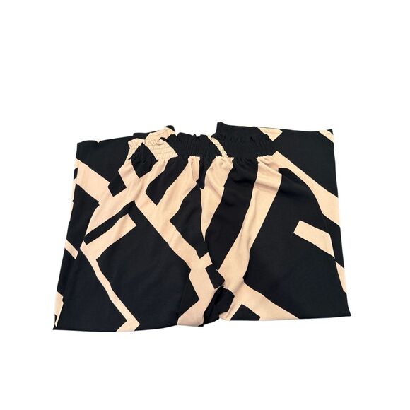 Olrik Flowy black and Cream Pants- size XL - Picture 2 of 7